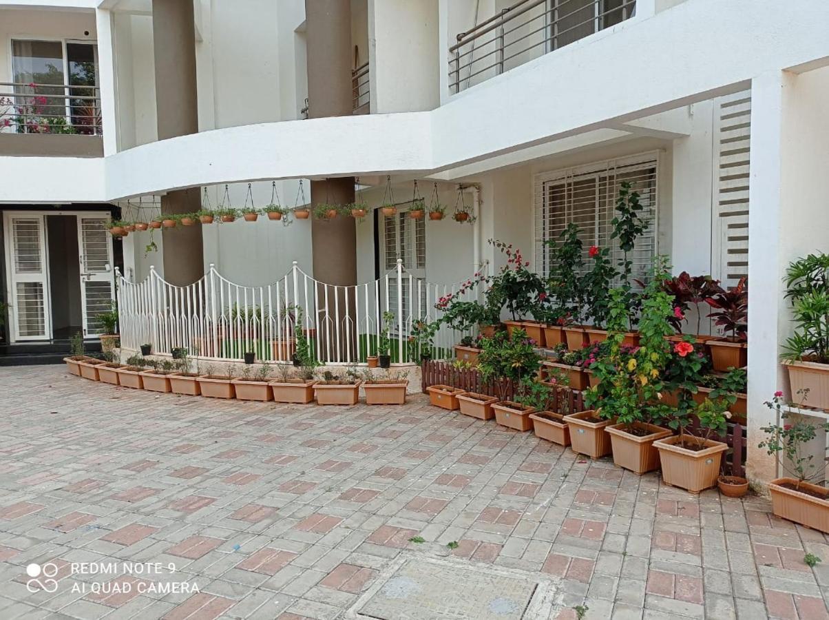 Stay Nc Homestay ナーシク エクステリア 写真